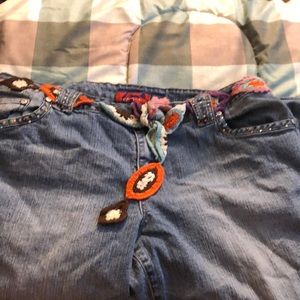 Gently used capri